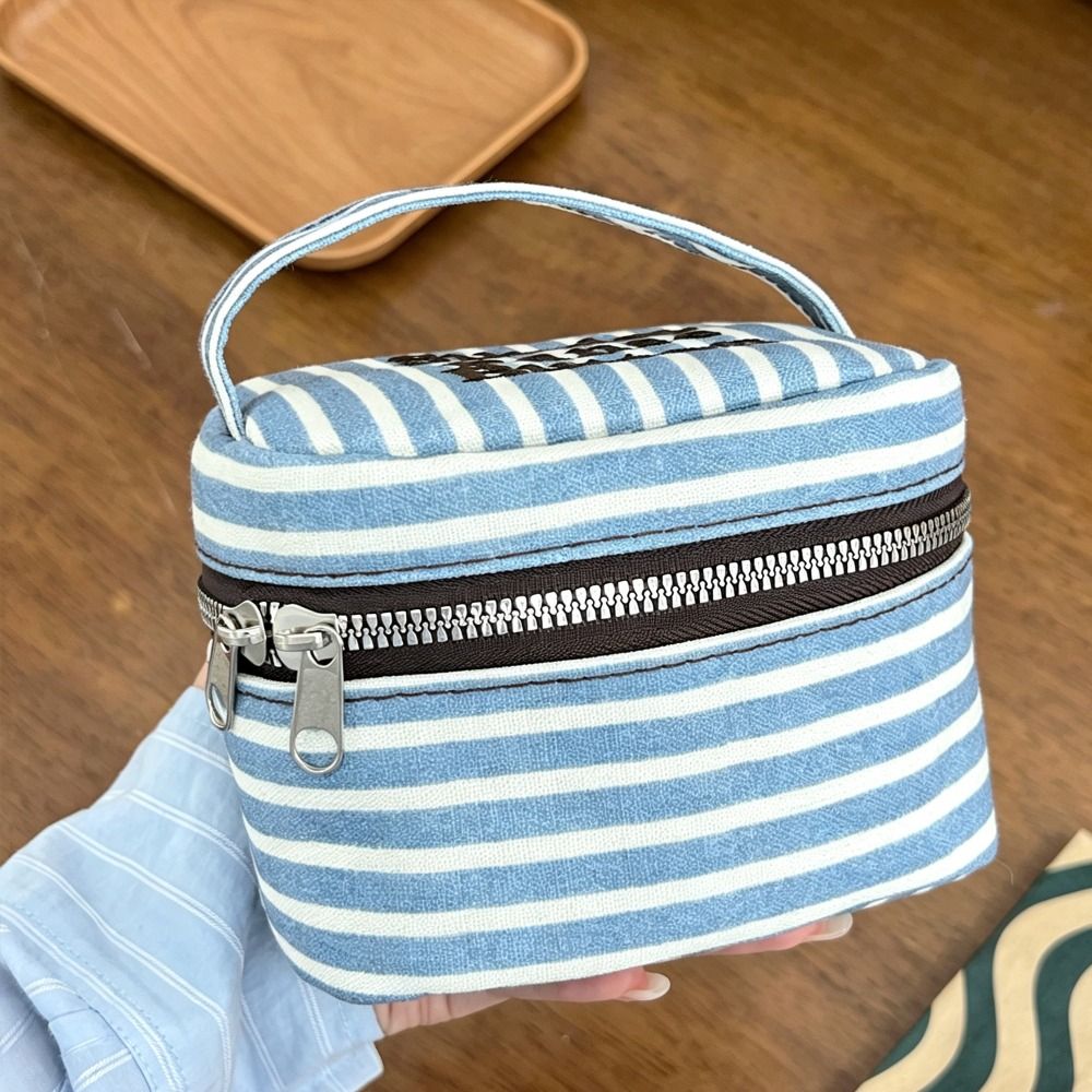 Boîte de rangement carrée à ra - Cosmetic Bags avis et prix